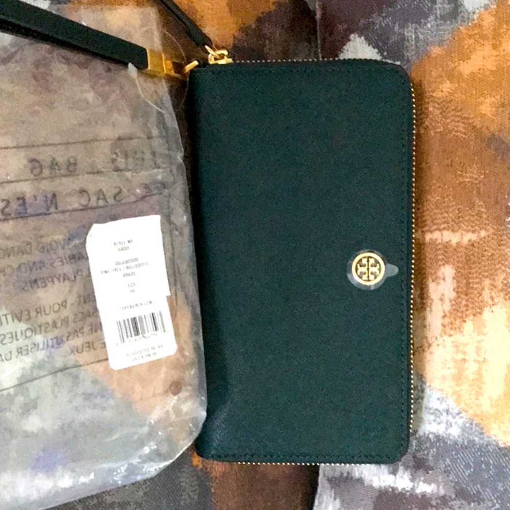 Tory Burch wallet